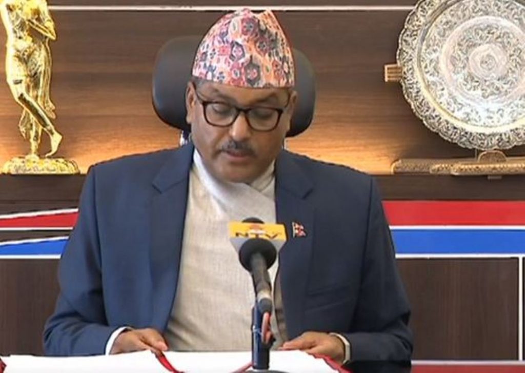 सरकारी सेवाको भुक्तानी ९० प्रतिशत बैंकमार्फत हुनु आफैँमा उपलब्धी मुलुकः गभर्नर